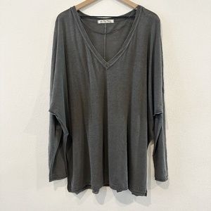 We The Free Super Oversized Long Sleeve V-neck Top |R6